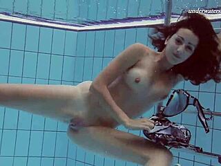 Sexy European babe Sima Lastova enjoys underwater fun