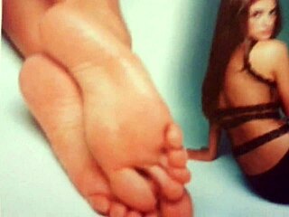 Пенелопе Крос, Латиноамериканка гладна сперме, даје невероватан дрзач стопала