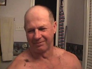Hairless Gay Bathroom Video Featuring Musclebear Bald Man