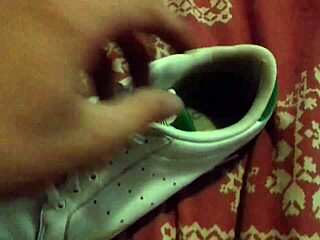 Teen friend gets her feet licked and fucked by adidas starstan smith