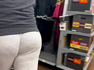 Curvy BBW flaunts her huge white ass in public
