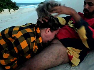 A night of pleasure: winning a blowjob on the beach with public display